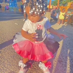 Meet your Posher, Khadija